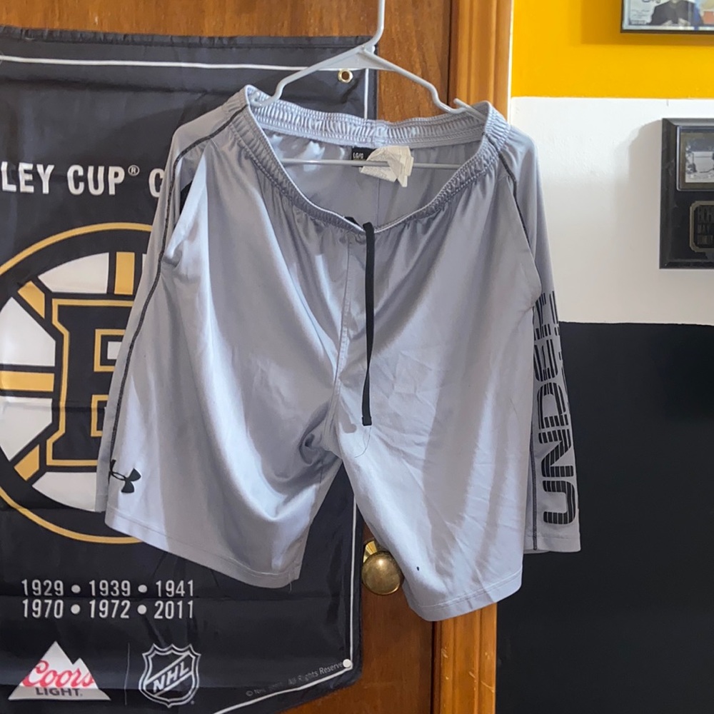 Gray under armor shorts